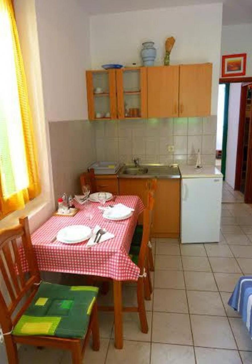 Holiday Home Villa Jadran - 10 M From Beach Preko Exterior photo